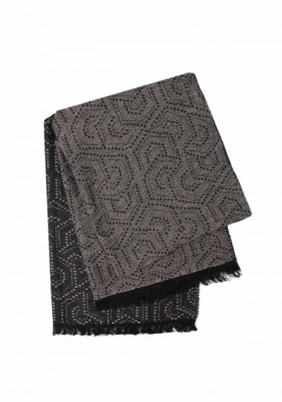 Bufanda negra con diseño de puntos gris